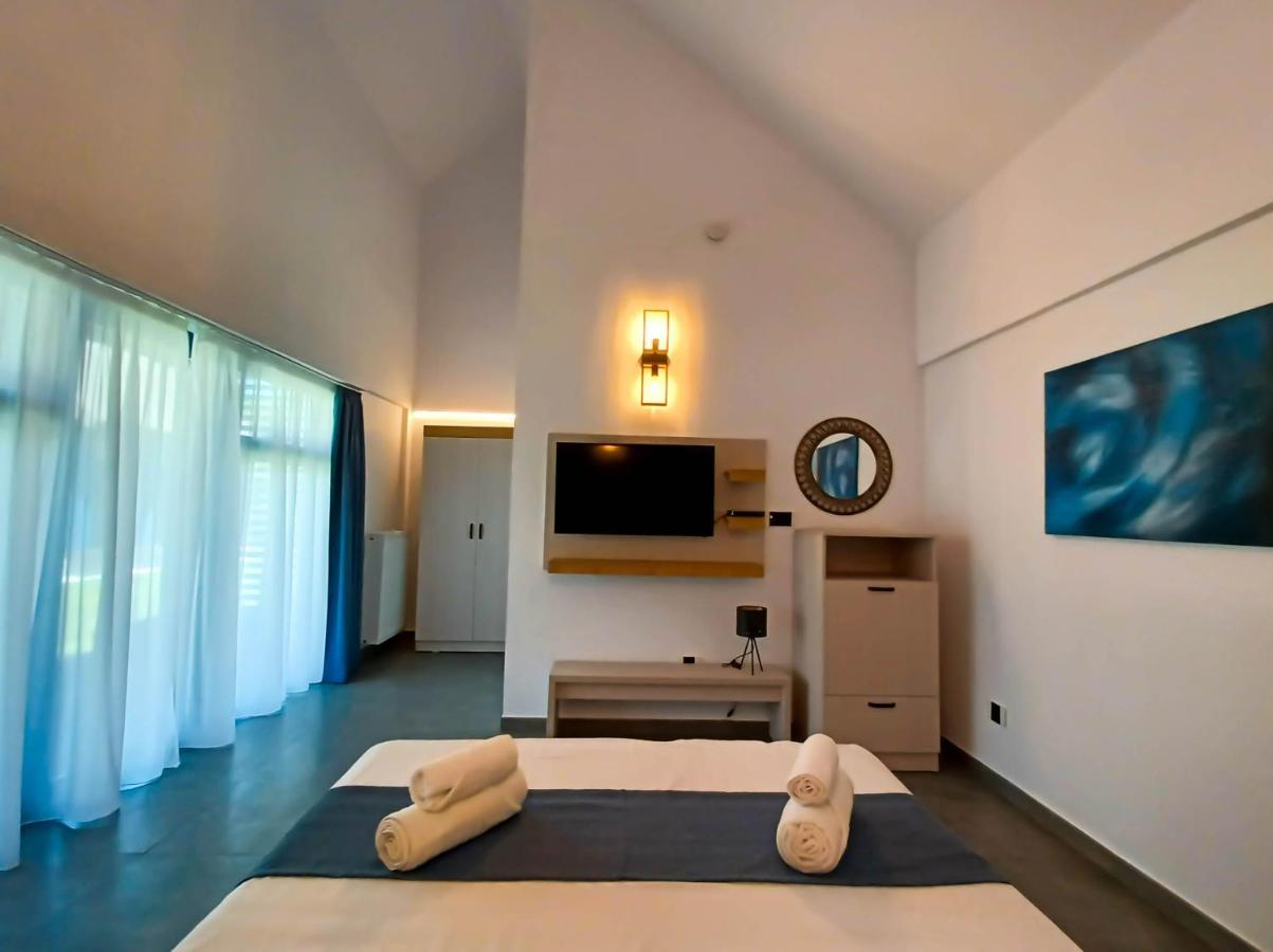 Deja Blue - Adult Only Hotel Sfantu Gheorghe  Exterior photo