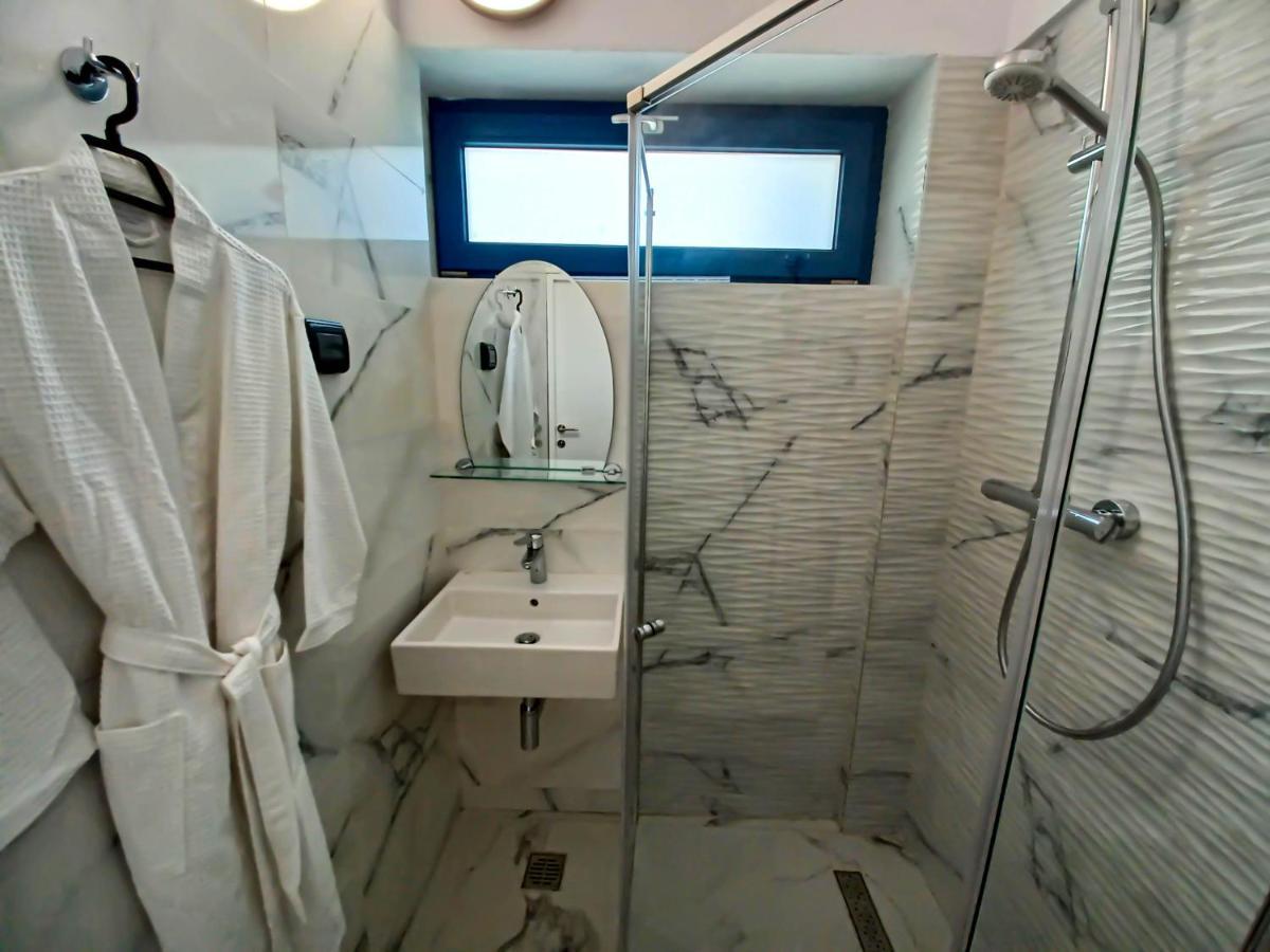 Deja Blue - Adult Only Hotel Sfantu Gheorghe  Exterior photo